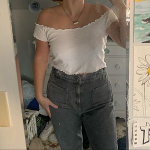 OFF THE SHOULDER TEE